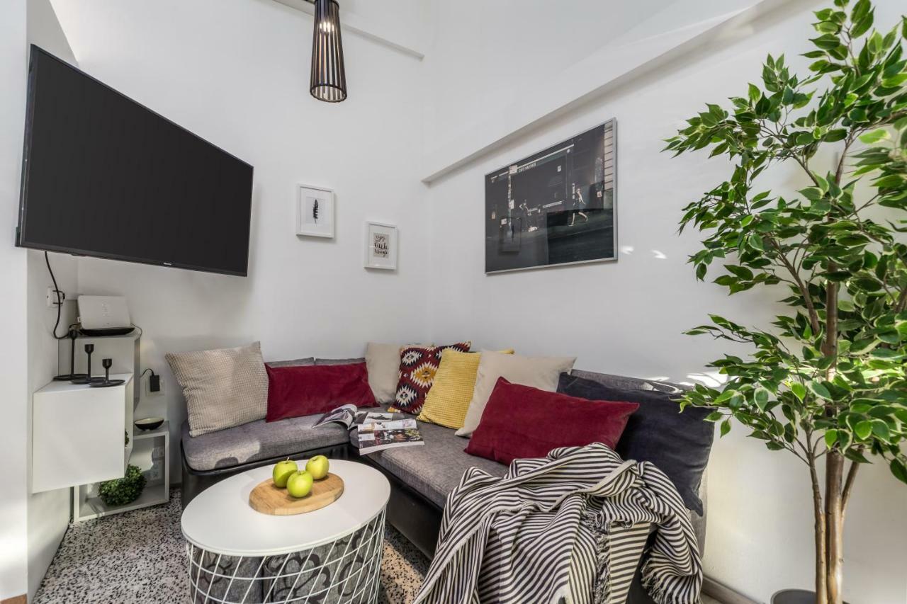 Molo Longo Apartment *